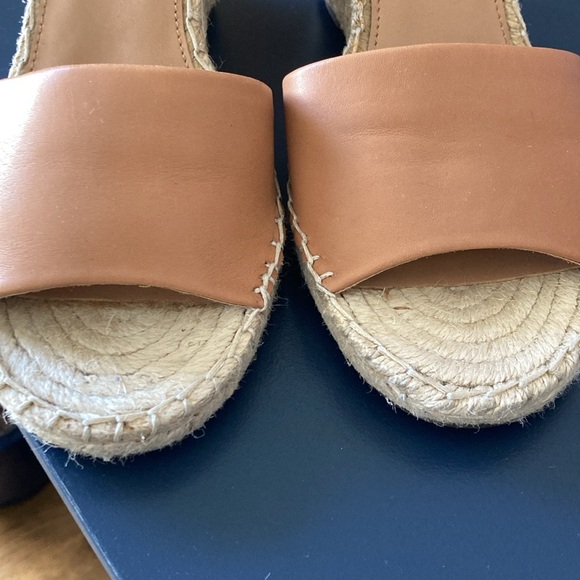 Vince Camuto Wedge sandals - Picture 3 of 10